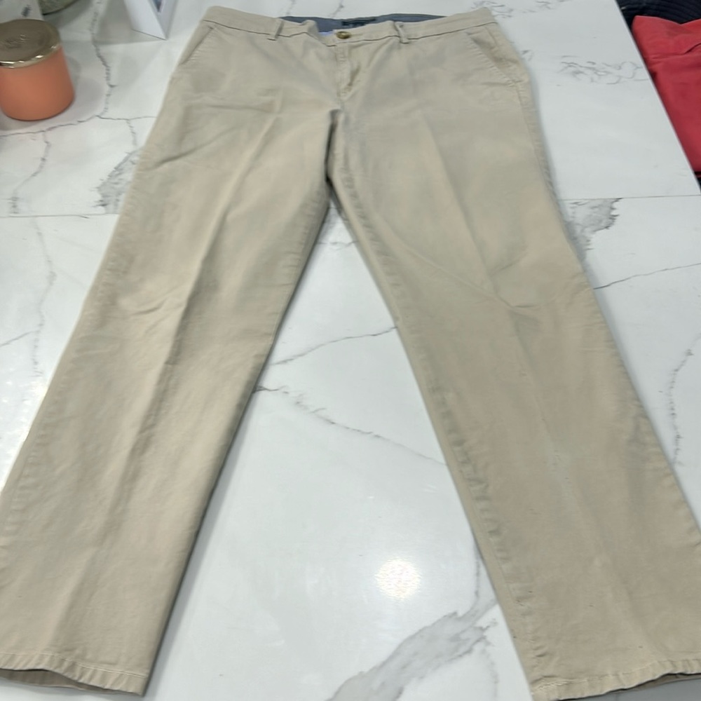 Tommy Hilfiger Tailored Fit Straight Kaki Pants. Size 12 (523)‎